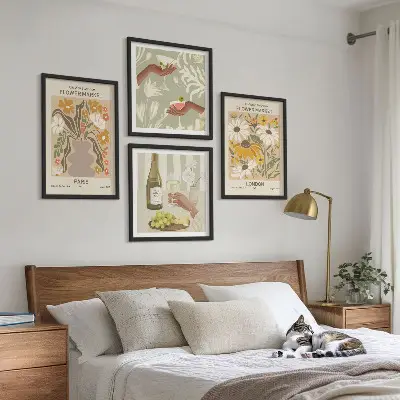 Blumenmuster aus europäischen Städten als gerahmtes Polyptychon