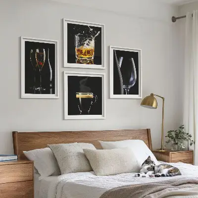 Wanddeko-Set mit Motiven zu Whisky, Wein, Champagner und Kaffee