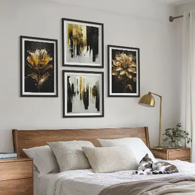 Stilvolle moderne Blumen als gerahmtes Polyptychon