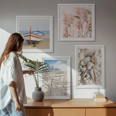 Polyptychon mit Rahmen Strandmotiv mit Boot, Muscheln und Gras im Boho-Stil