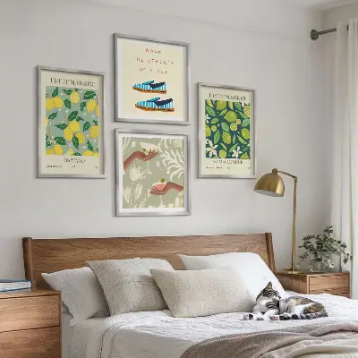 Italienische Poster mit Fruchtmotiven als Polyptychon mit Rahmen