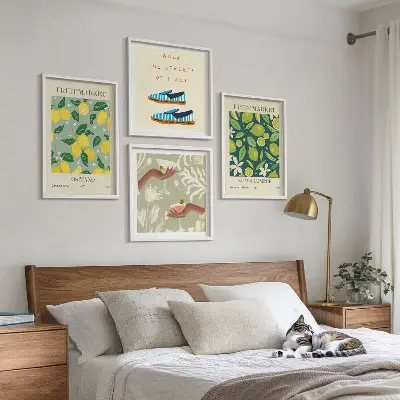 Italienische Poster mit Fruchtmotiven als Polyptychon mit Rahmen