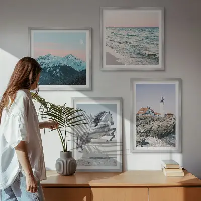 Wanddeko-Set mit Motiven von Pferden in Bewegung am Strand sowie Leuchtturm und Bergen
