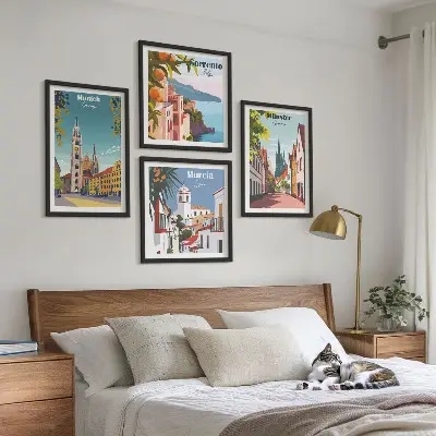 Europäische Städte in farbigen Illustrationen als gerahmtes Polyptychon