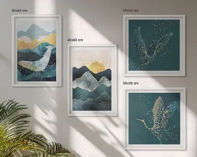 Abstrakte Kranichberge als mehrteiliges Wandbild mit Rahmen