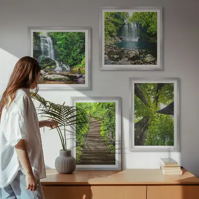 Polyptychon mit Rahmen Waldlandschaft mit Wasserfall und Vegetation