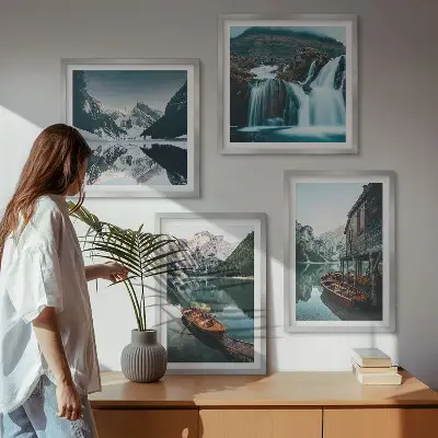 Spiegelung der Boote auf Bergseen als gerahmtes Polyptychon