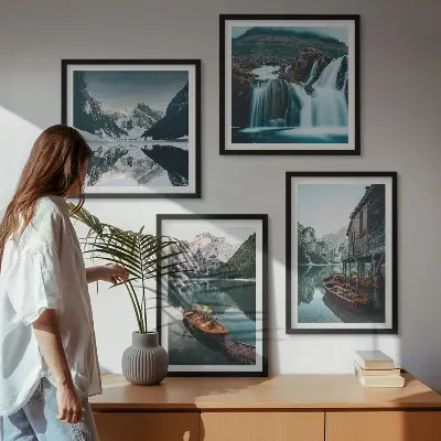Spiegelung der Boote auf Bergseen als gerahmtes Polyptychon
