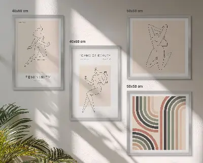Weibliche Silhouetten auf Plakaten als gerahmtes Polyptychon