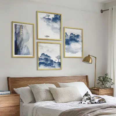 Wanddeko-Set mit Bergen, Wolken, Bäumen und Vögeln im Hintergrund