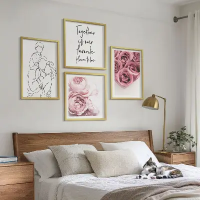 Wanddeko-Set als Familienzeichnung mit Rosensträußen