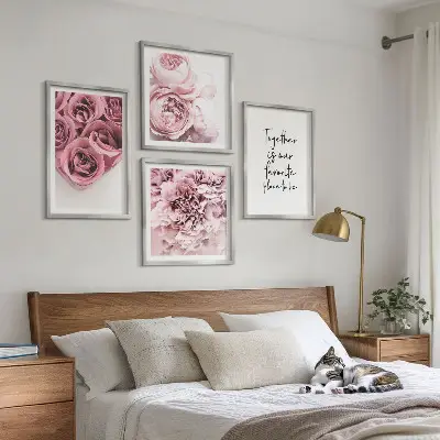 Polyptychon mit Rahmen Blumensträuße mit Rosen und Hausinschrift