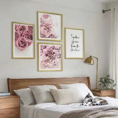 Polyptychon mit Rahmen Blumensträuße mit Rosen und Hausinschrift