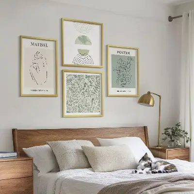 Polyptychon mit Rahmen Wandbild mit Linien und Pflanzenmuster im minimalistischen Stil
