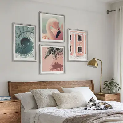 Wanddeko-Set mit Architektur-Pastellmuster