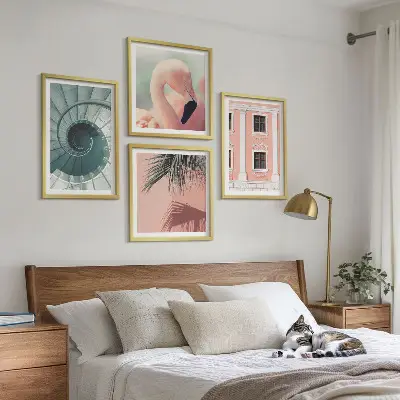 Wanddeko-Set mit Architektur-Pastellmuster