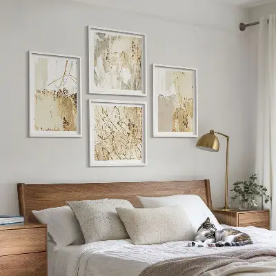 Wanddeko-Set mit abstrakten Mustern in Beige und Weiß
