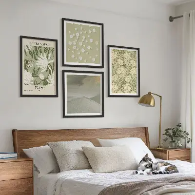 Florale Abstraktionen im Boho-Stil als gerahmtes Polyptychon