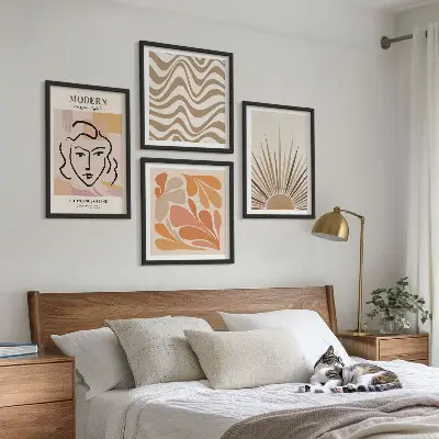 Polyptychon mit Rahmen in sonnigen Boho-Pastelltönen