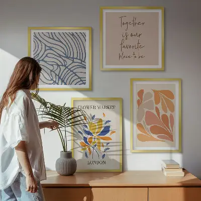 Moderne abstrakte Blumen als gerahmtes Polyptychon
