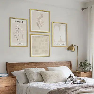 Polyptychon mit Rahmen Linien und Formen in Beige und Weiß
