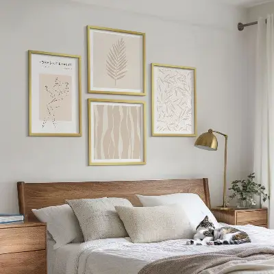 Wanddeko-Set mit minimalistischen Pflanzenmotiven