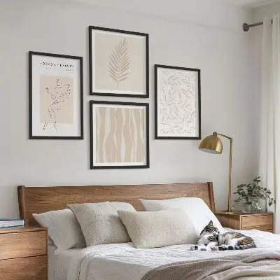 Wanddeko-Set mit minimalistischen Pflanzenmotiven