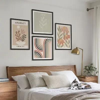 Abstrakte Pastellpflanzen als gerahmtes mehrteiliges Wandbild