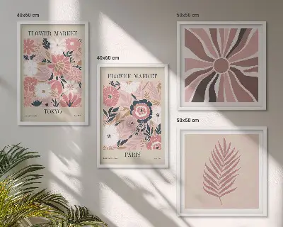 Blumenmuster mit Blättern und geometrischen Elementen als gerahmtes Polyptychon