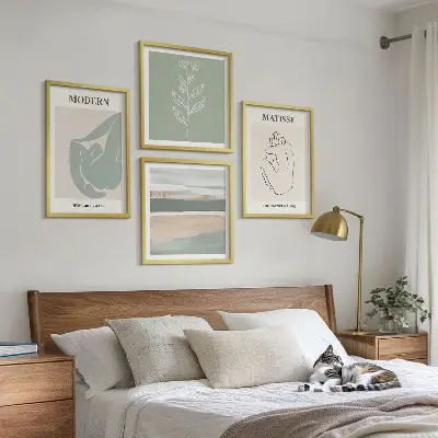 Wanddeko-Set mit abstrakten Pflanzenformen