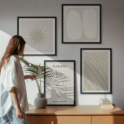 Minimalistische Sandwellen als mehrteiliges Wandbild mit Rahmen