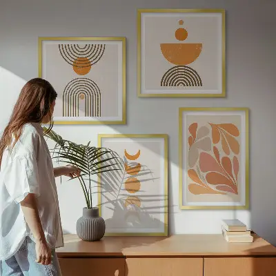 Wanddeko-Set mit abstrakten orangen Formen