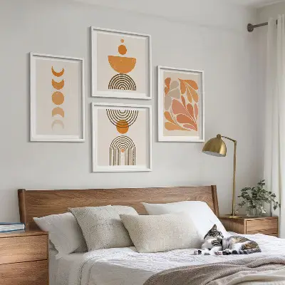 Wanddeko-Set mit abstrakten orangen Formen