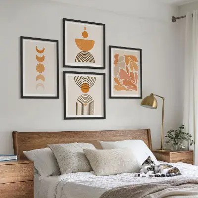 Wanddeko-Set mit abstrakten orangen Formen