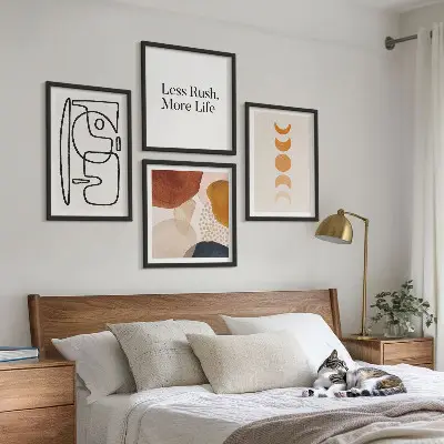 Abstrakte Formen und Farben als gerahmtes Polyptychon