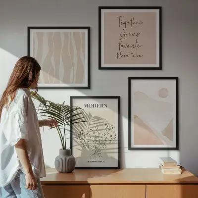 Abstrakte Formen und Farben als mehrteiliges Wandbild mit Rahmen