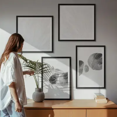 Abstrakte Kunst mit Farbspritzern als mehrteiliges Wandbild mit Rahmen