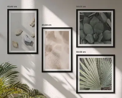 Polyptychon mit Rahmen mit Texturen aus Stein, Holz und Stoff