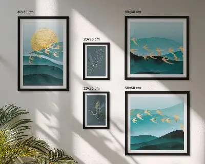 Modernes Wandbilder-Set mit Darstellung von Vögeln und Wellen
