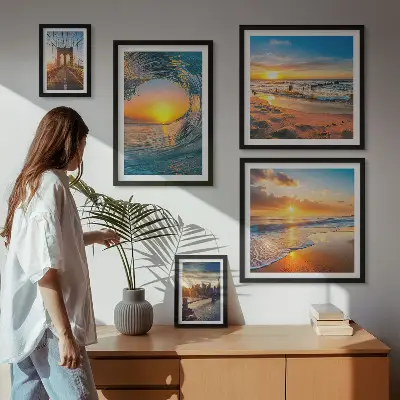 Modernes Wandbilder-Set mit Motiven von Sonnenuntergängen am Meer und Stadtbrücken