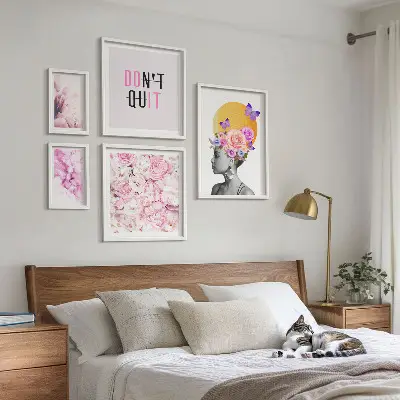 Bilderset fürs Sofa mit Blumenmotiven und Frauendarstellung