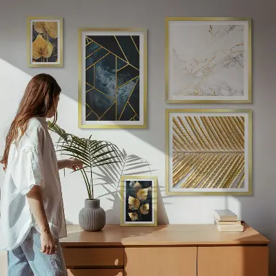 Bilderset fürs Sofa mit stilvollen Blättern und geometrischen Motiven