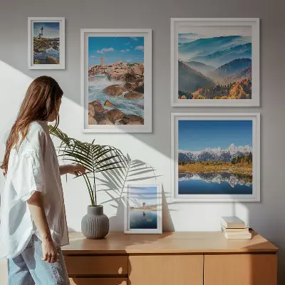 Modernes Wandbilder-Set mit natürlichen Bergen und Leuchttürmen am Meer