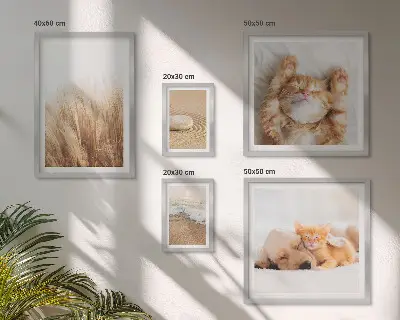 Modernes Wandbilder-Set mit niedlichen Tierlandschaften