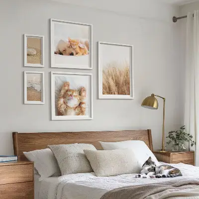 Modernes Wandbilder-Set mit niedlichen Tierlandschaften
