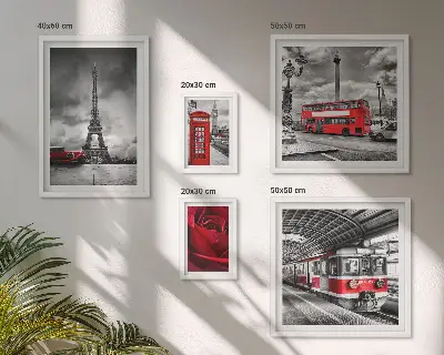 Modernes Wandbilder-Set mit architektonischen Ikonen und Fahrzeugen