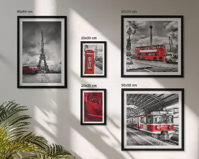 Modernes Wandbilder-Set mit architektonischen Ikonen und Fahrzeugen