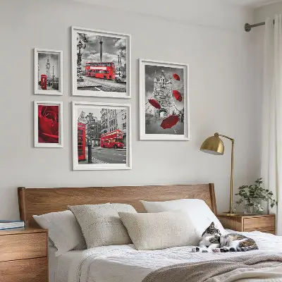 Modernes Wandbilder-Set mit Londoner Motiven und roten Akzenten
