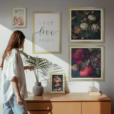 Bildergalerie-Set für die Wand mit motivierenden Slogans und Blumenmotiven