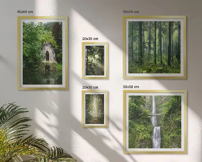 Modernes Wandbilderset mit grünen Wäldern und Wasserfällen aus der Natur